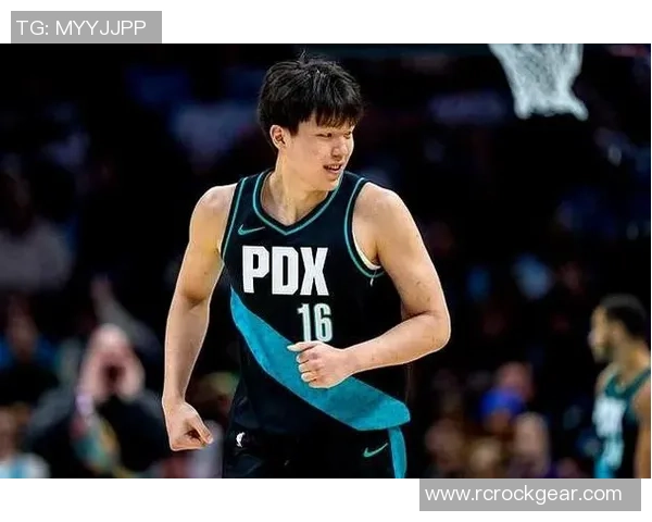 杨瀚森初到球队面临语言障碍教练指令难以及时传达